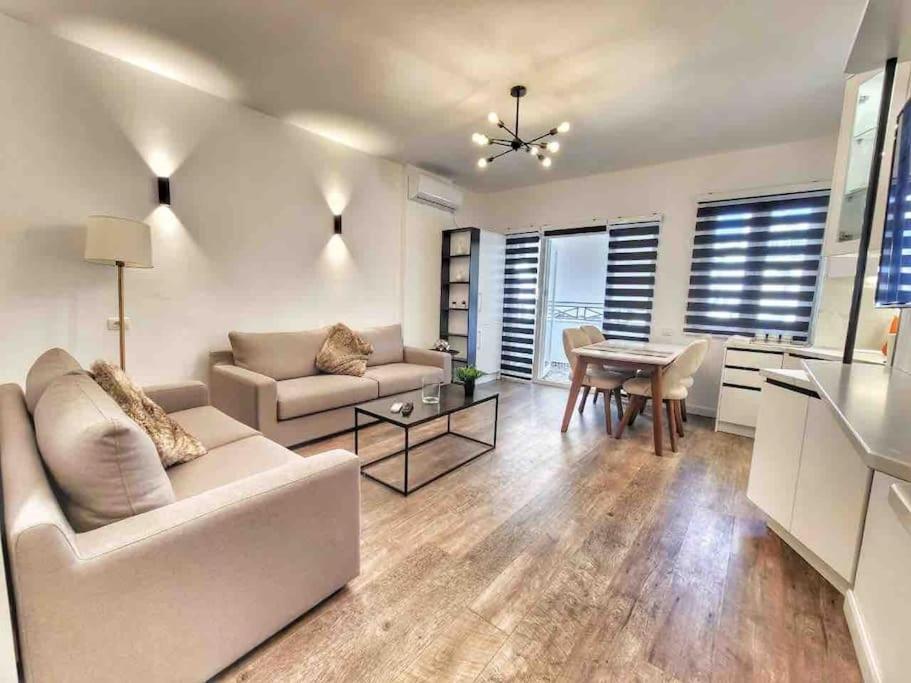 53° Bs Skanderbeg City Center Comfort Тирана Екстериор снимка