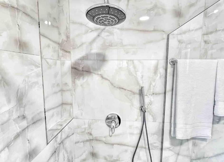 53° Bs Skanderbeg City Center Comfort Тирана Екстериор снимка